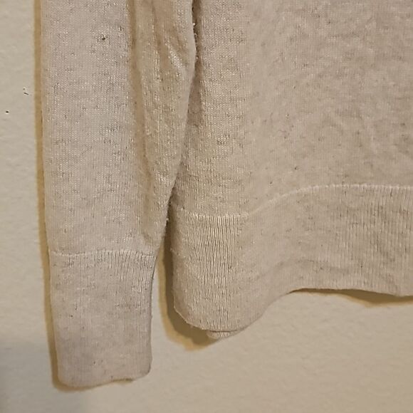 Everlane cashmere crew sweater size medium. - Picture 3 of 9
